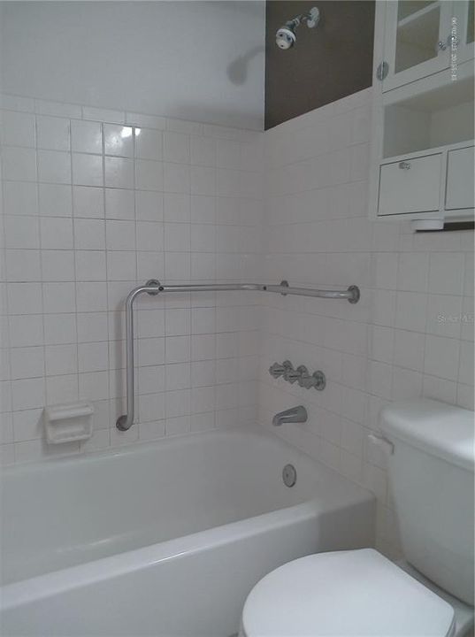 Active With Contract: $1,500 (2 beds, 1 baths, 1100 Square Feet)