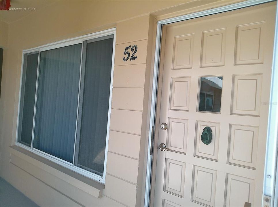 Active With Contract: $1,500 (2 beds, 1 baths, 1100 Square Feet)