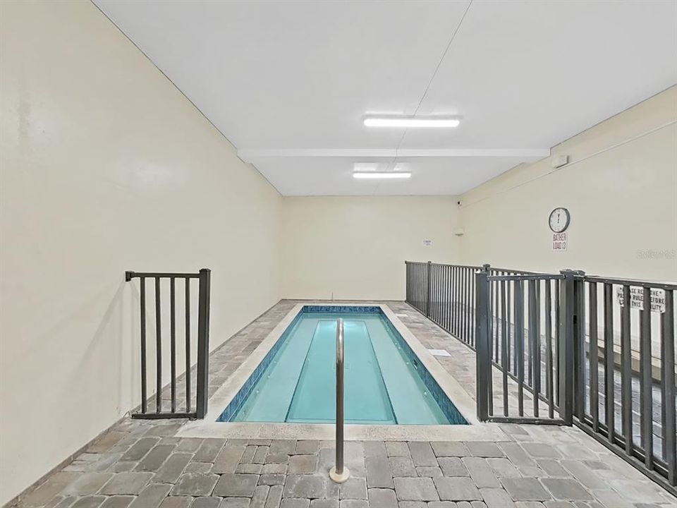 Active With Contract: $1,500 (2 beds, 1 baths, 1100 Square Feet)