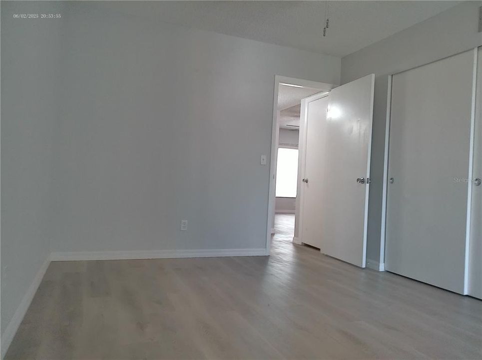 Active With Contract: $1,500 (2 beds, 1 baths, 1100 Square Feet)