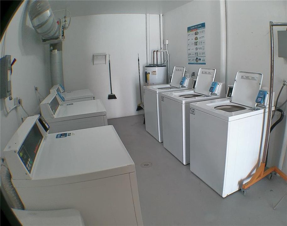 Active With Contract: $1,500 (2 beds, 1 baths, 1100 Square Feet)