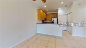 На продажу: $179,900 (2 спален, 2 ванн, 923 Квадратных фут)