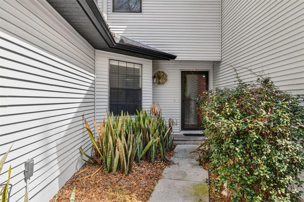 Active With Contract: $232,000 (3 beds, 2 baths, 1636 Square Feet)