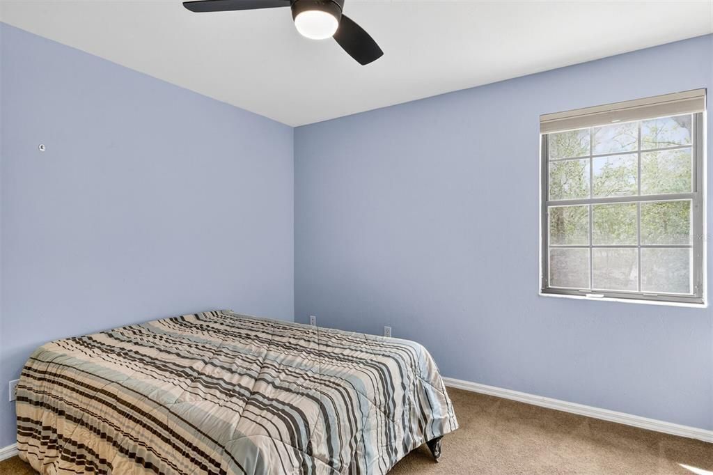 Active With Contract: $232,000 (3 beds, 2 baths, 1636 Square Feet)