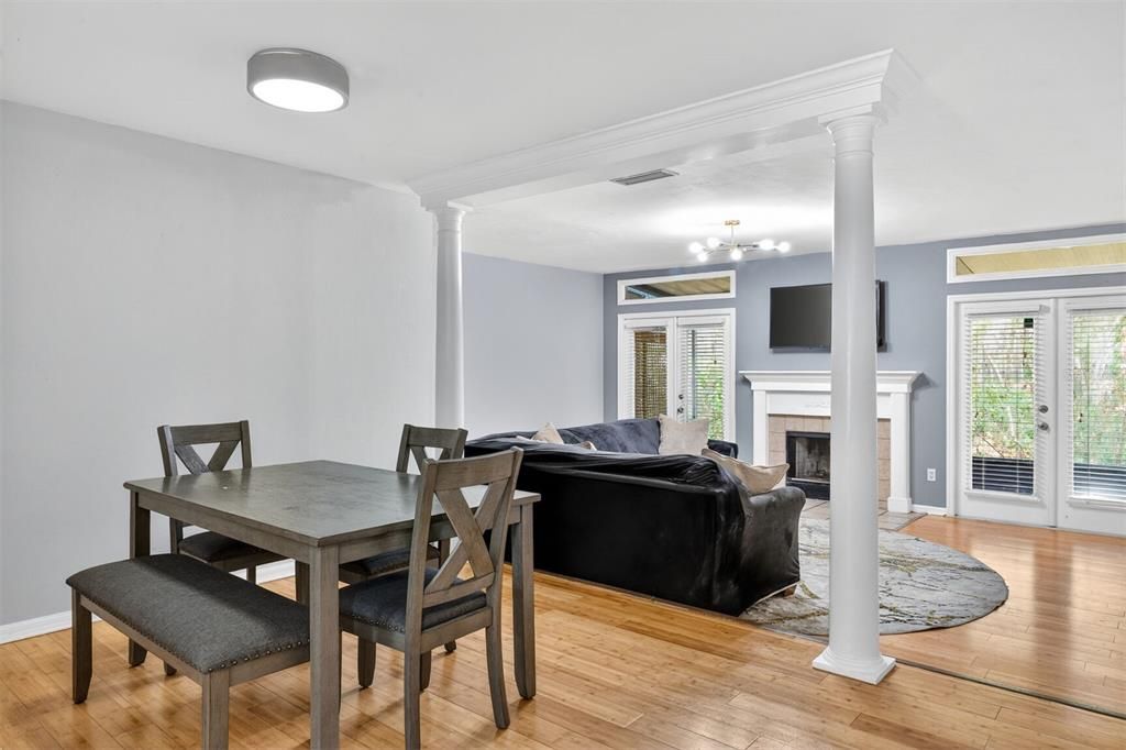 Active With Contract: $232,000 (3 beds, 2 baths, 1636 Square Feet)