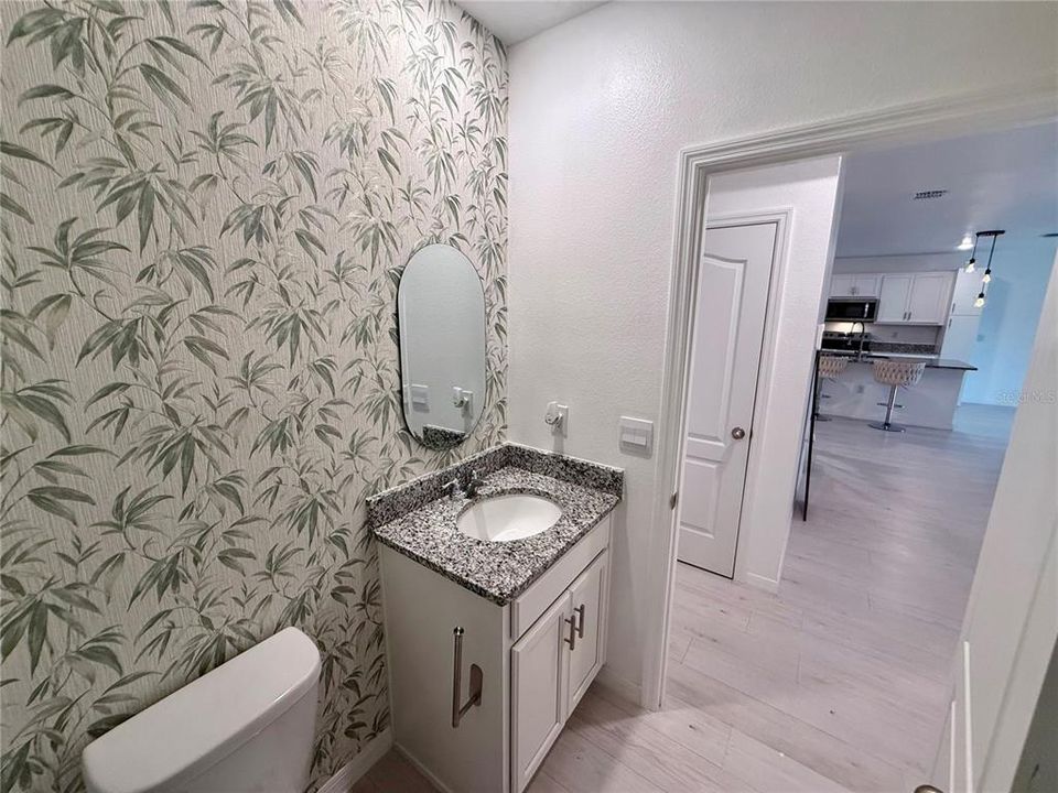 Activo con contrato: $2,900 (5 camas, 3 baños, 2674 Pies cuadrados)