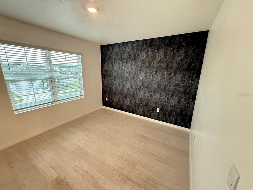 Activo con contrato: $2,900 (5 camas, 3 baños, 2674 Pies cuadrados)
