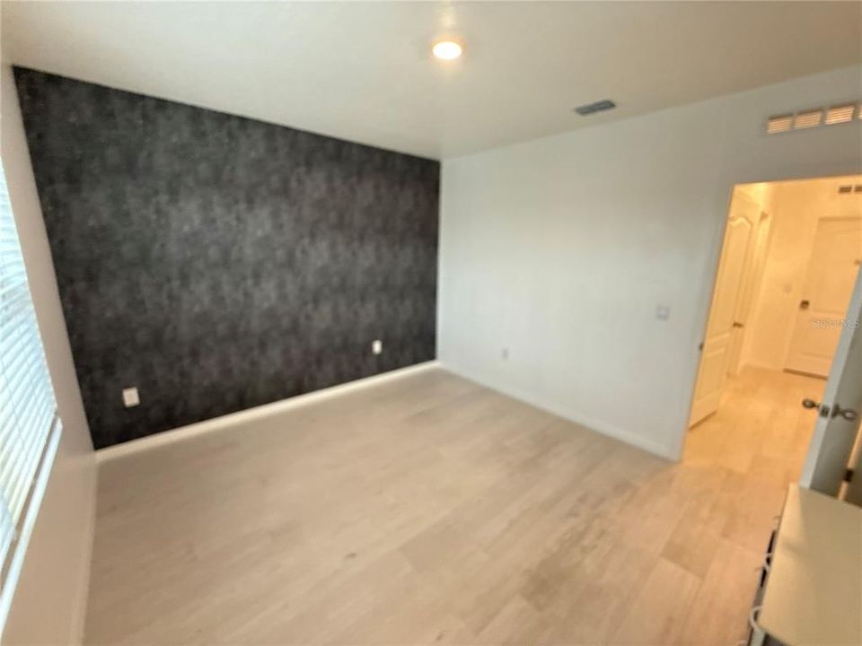 Activo con contrato: $2,900 (5 camas, 3 baños, 2674 Pies cuadrados)
