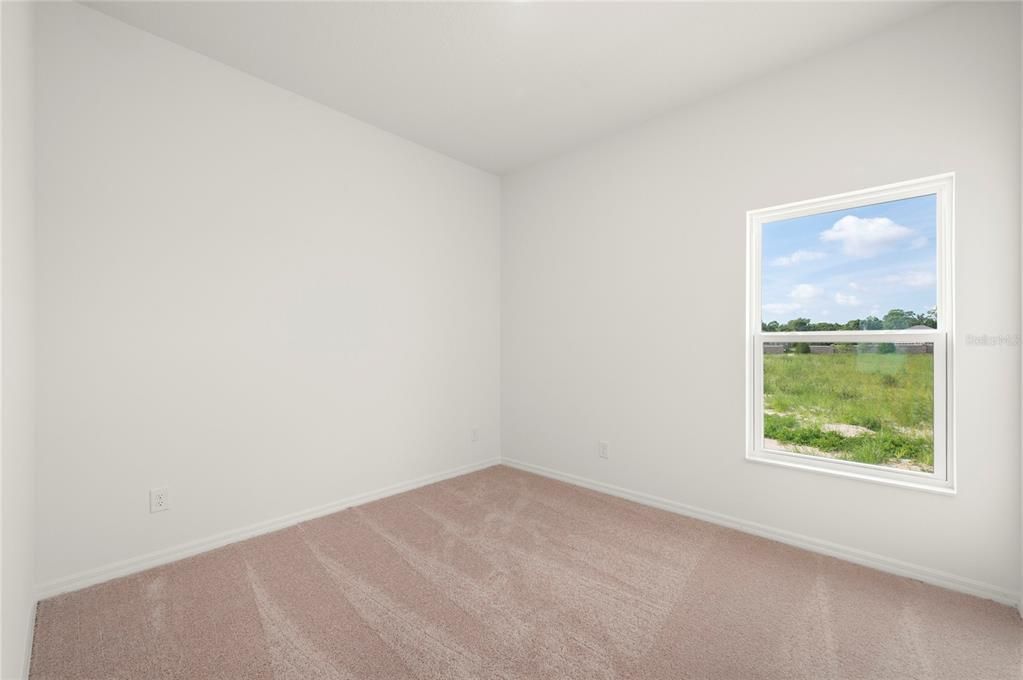 Под контрактом: $342,900 (3 спален, 2 ванн, 1459 Квадратных фут)