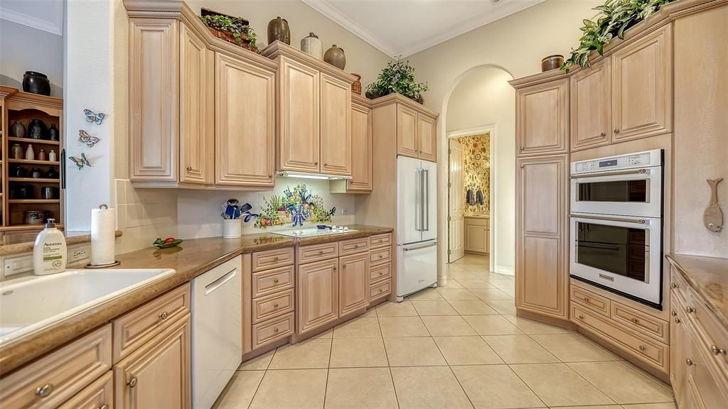 En Venta: $1,535,000 (3 camas, 3 baños, 3208 Pies cuadrados)