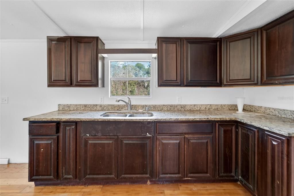 En Venta: $350,000 (3 camas, 2 baños, 1150 Pies cuadrados)