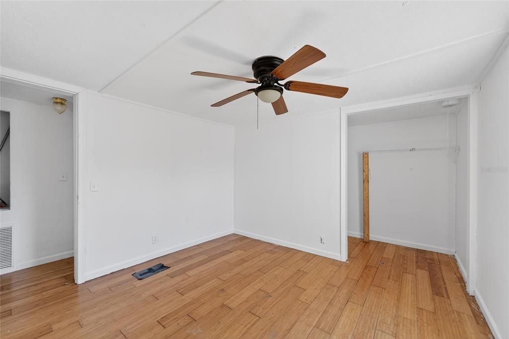 En Venta: $350,000 (3 camas, 2 baños, 1150 Pies cuadrados)