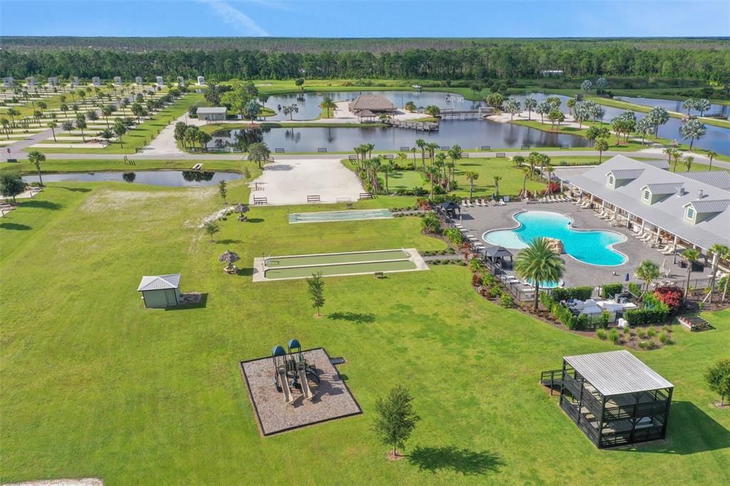 En Venta: $259,900 (0.13 acres)