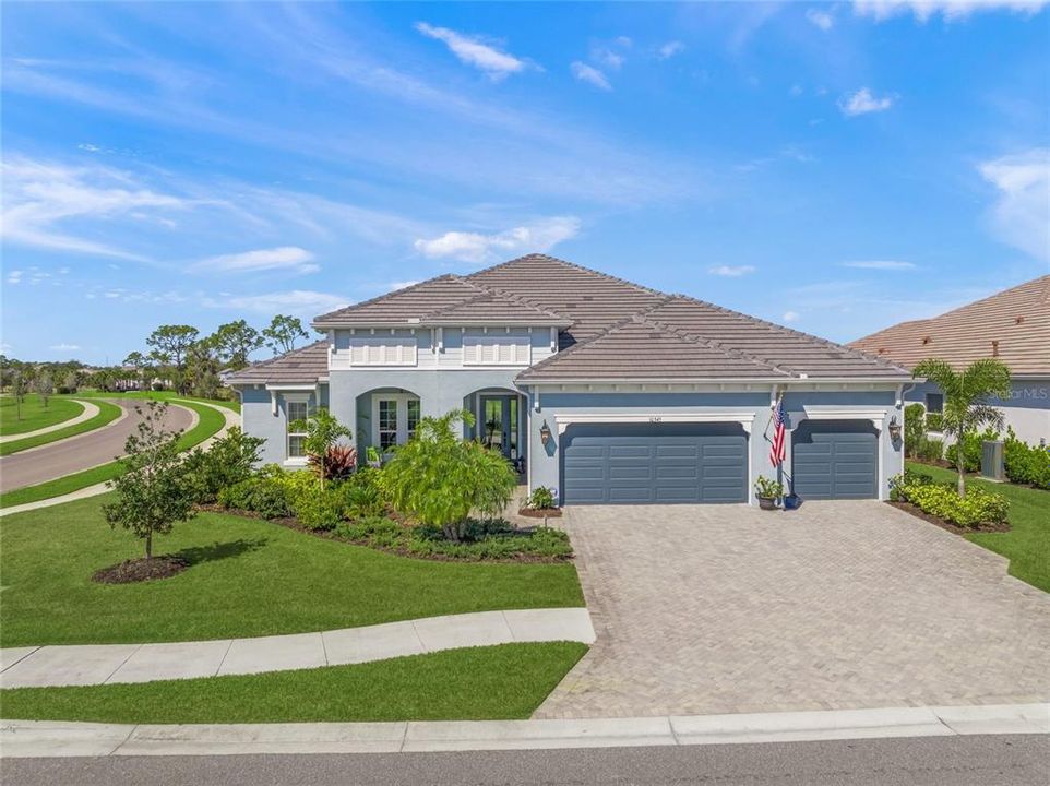 For Sale: $1,199,000 (4 beds, 3 baths, 2906 Square Feet)