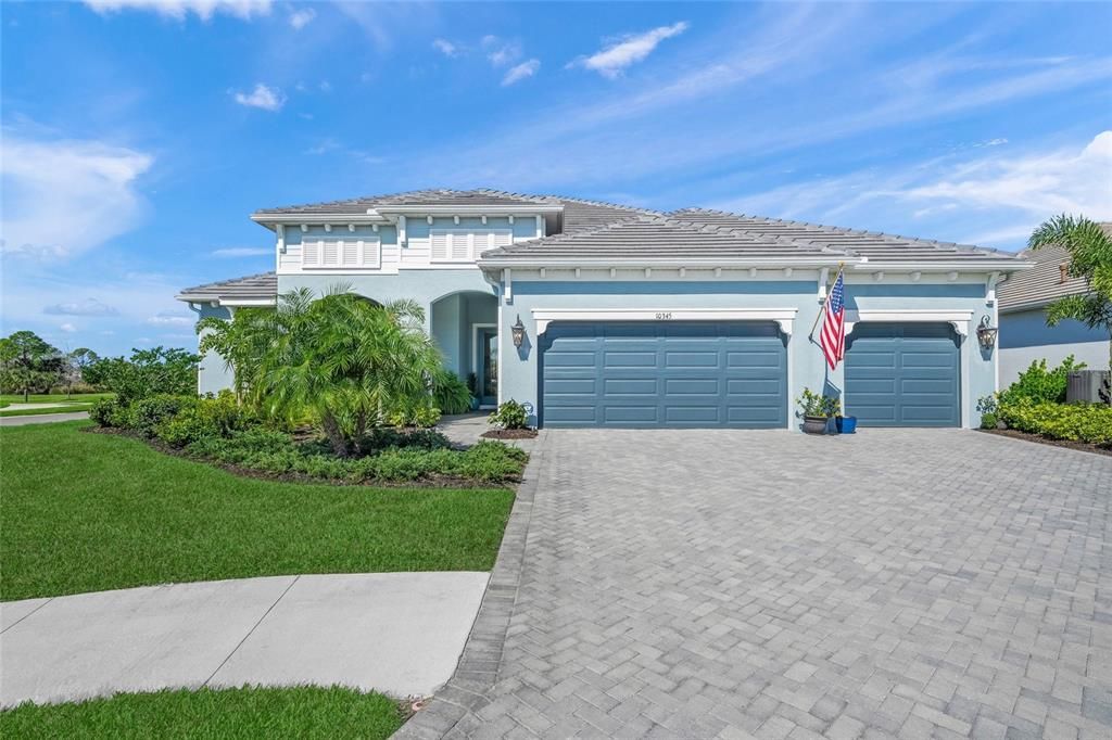 For Sale: $1,199,000 (4 beds, 3 baths, 2906 Square Feet)