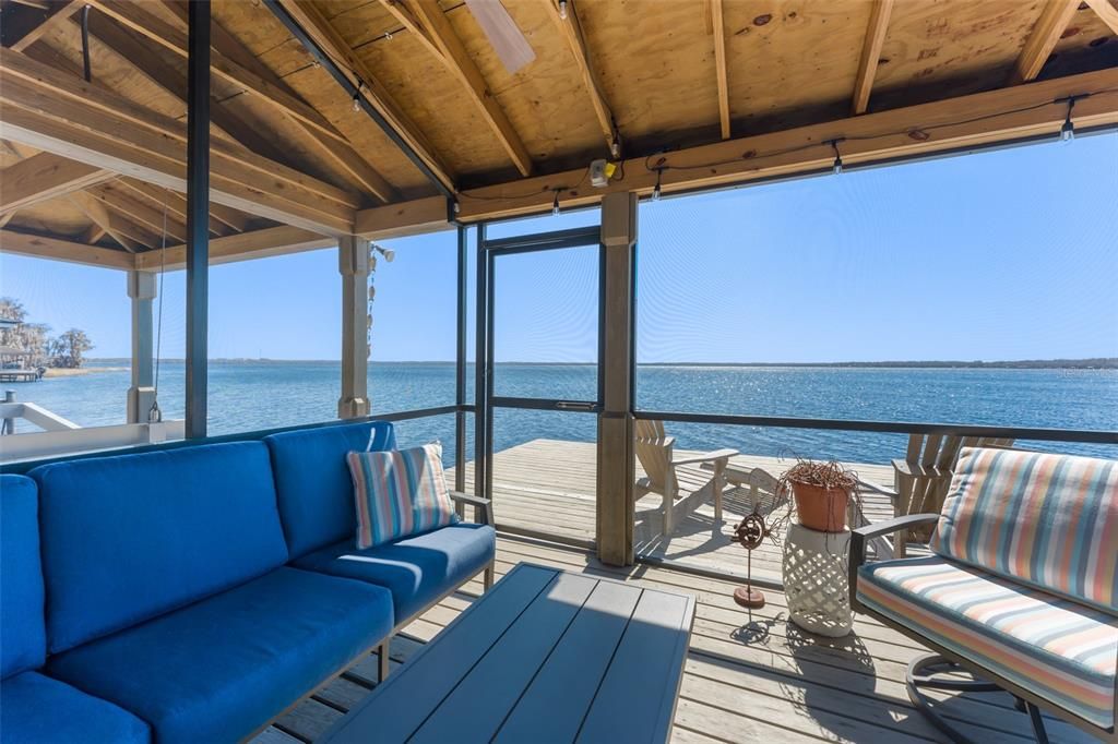 Active With Contract: $1,199,000 (4 beds, 3 baths, 2796 Square Feet)