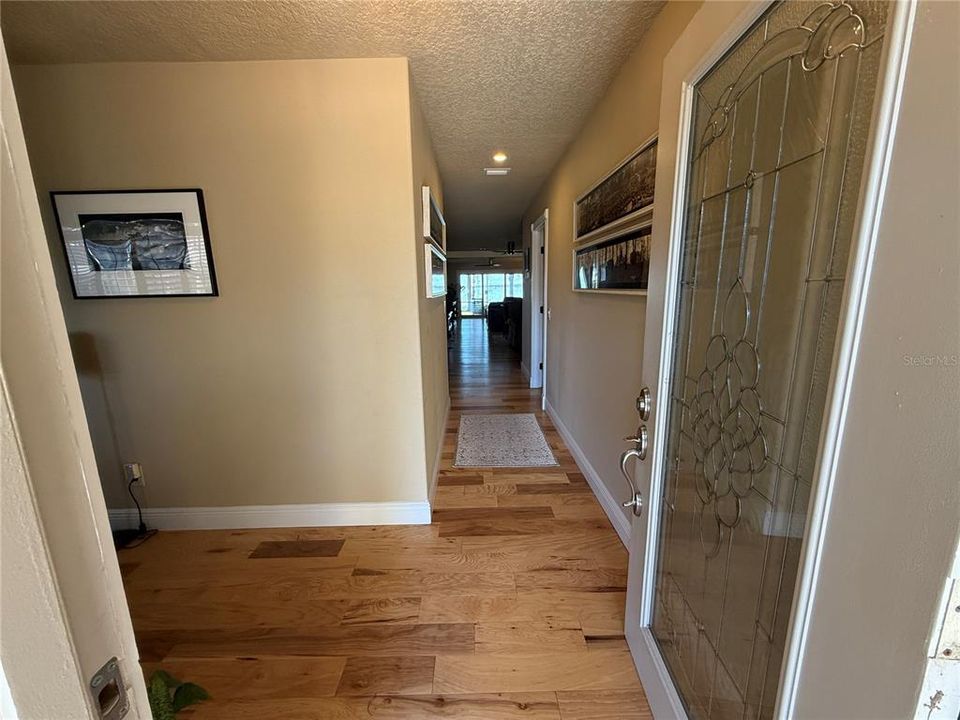 En Venta: $995,000 (3 camas, 2 baños, 3163 Pies cuadrados)