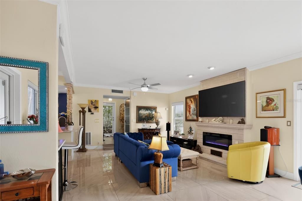 En Venta: $1,159,000 (2 camas, 2 baños, 1597 Pies cuadrados)