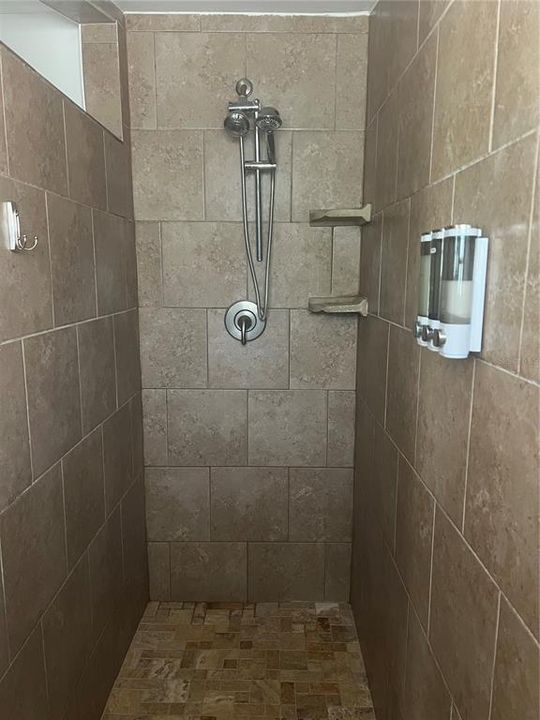 En Venta: $638,808 (2 camas, 1 baños, 1000 Pies cuadrados)