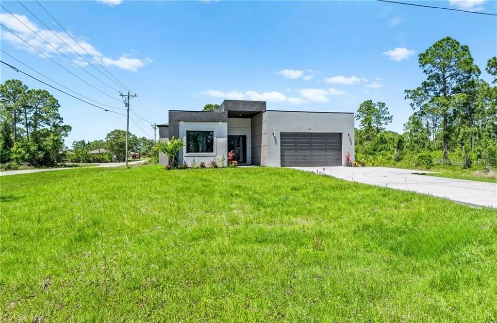 En Venta: $385,000 (4 camas, 3 baños, 1737 Pies cuadrados)