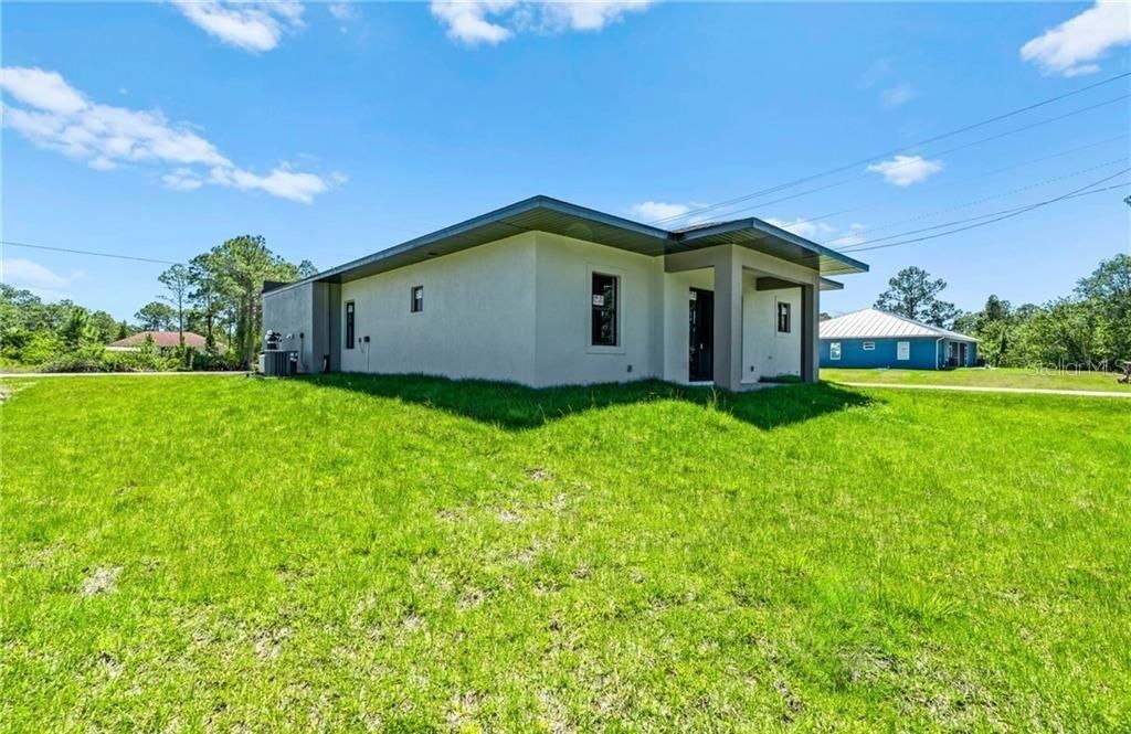 En Venta: $385,000 (4 camas, 3 baños, 1737 Pies cuadrados)