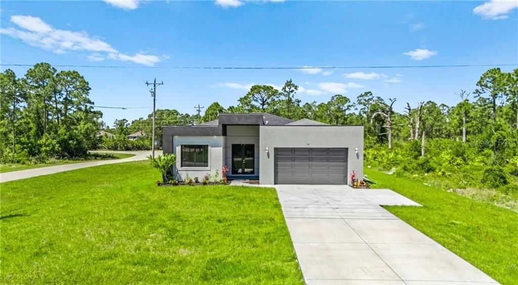 En Venta: $385,000 (4 camas, 3 baños, 1737 Pies cuadrados)