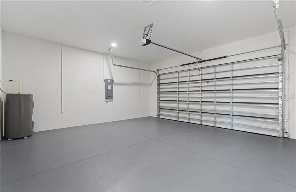 En Venta: $385,000 (4 camas, 3 baños, 1737 Pies cuadrados)
