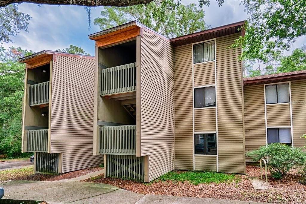 На продажу: $140,000 (2 спален, 2 ванн, 874 Квадратных фут)