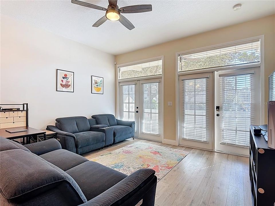 На продажу: $524,500 (3 спален, 2 ванн, 1469 Квадратных фут)