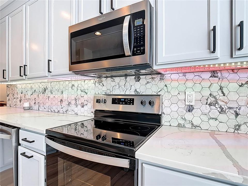 На продажу: $524,500 (3 спален, 2 ванн, 1469 Квадратных фут)