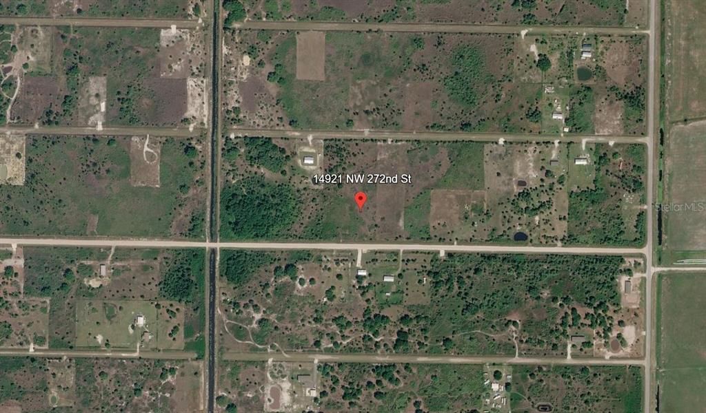 En Venta: $28,000 (1.25 acres)