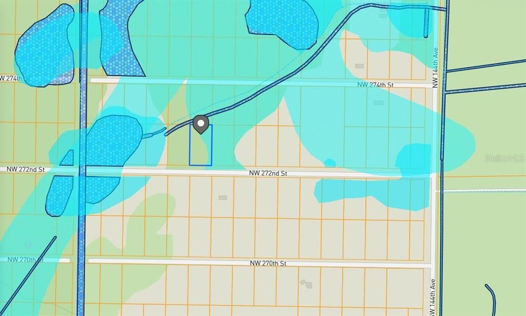 En Venta: $28,000 (1.25 acres)