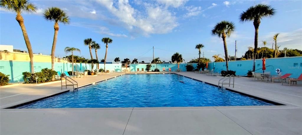 For Sale: $339,900 (2 beds, 2 baths, 1316 Square Feet)