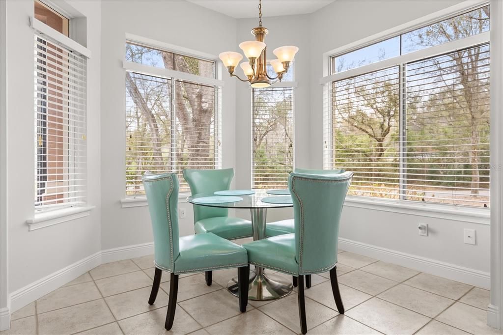 For Sale: $275,000 (2 beds, 2 baths, 1628 Square Feet)