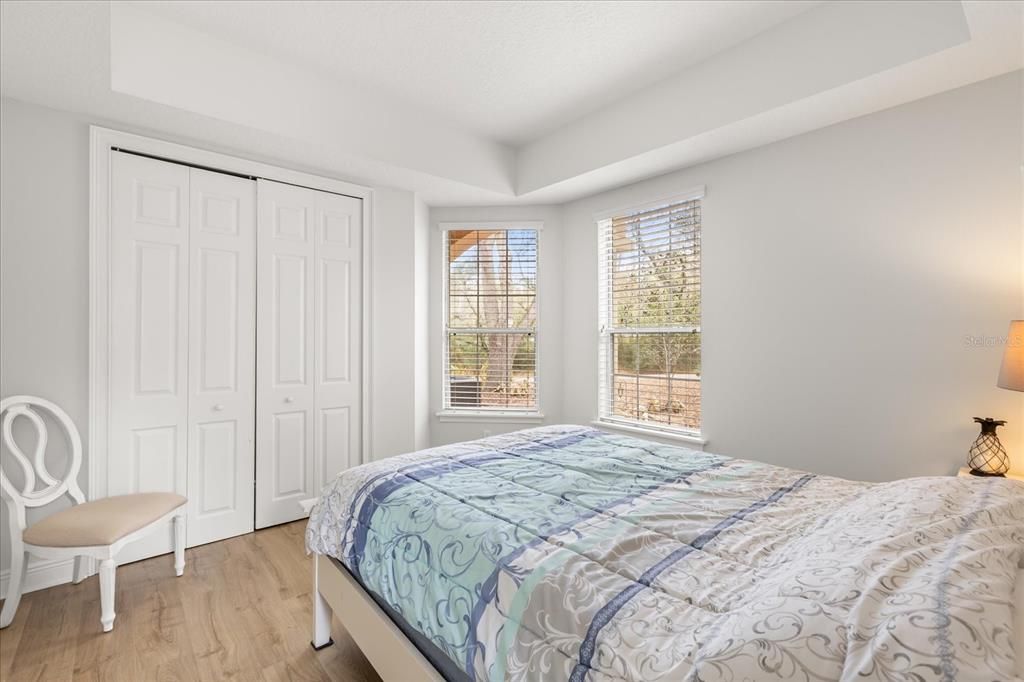 For Sale: $275,000 (2 beds, 2 baths, 1628 Square Feet)