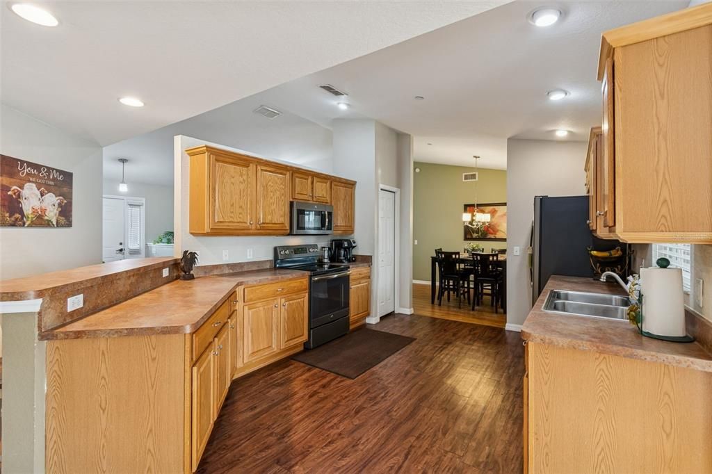 For Sale: $629,990 (4 beds, 2 baths, 2148 Square Feet)