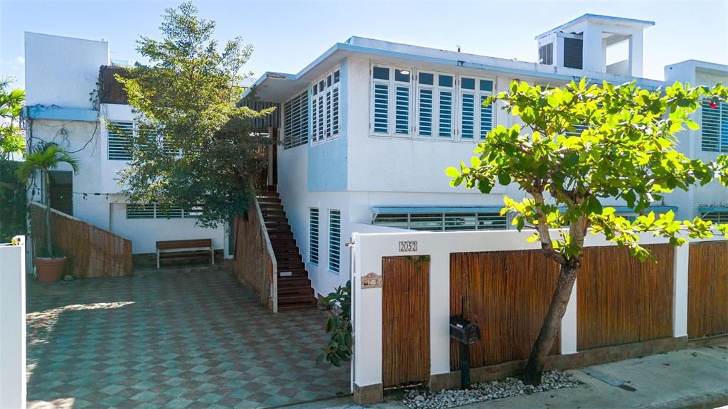 На продажу: $1,495,000 (11 спален, 0 ванн, 2800 Квадратных фут)