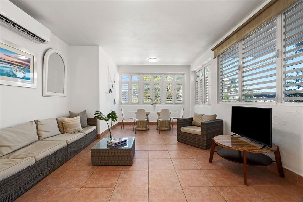 На продажу: $1,495,000 (11 спален, 0 ванн, 2800 Квадратных фут)