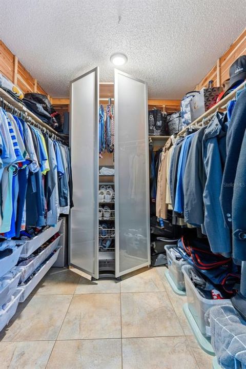 Activo con contrato: $550,000 (3 camas, 2 baños, 1782 Pies cuadrados)