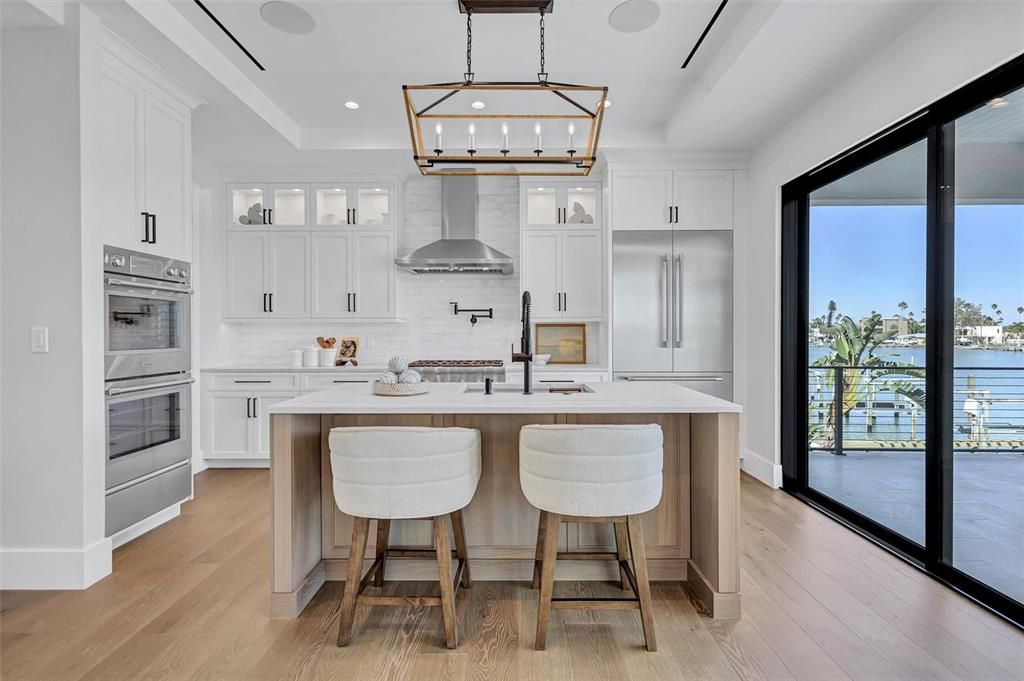 For Sale: $5,295,000 (4 beds, 4 baths, 3836 Square Feet)