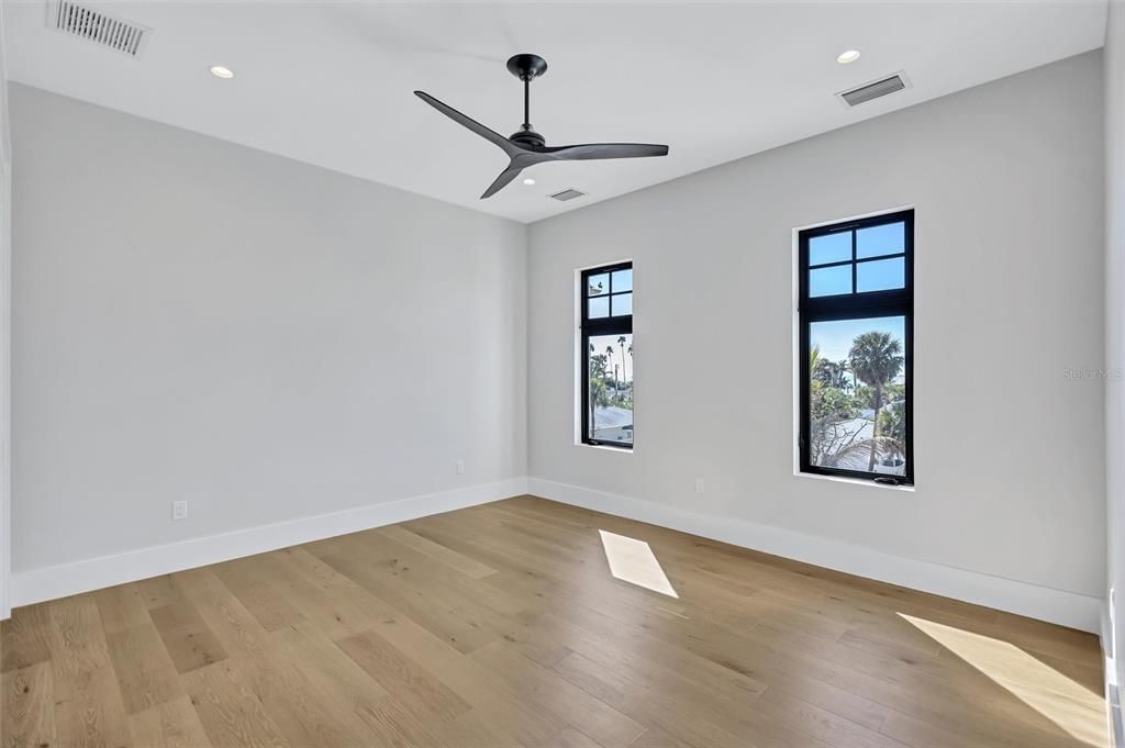 For Sale: $5,295,000 (4 beds, 4 baths, 3836 Square Feet)