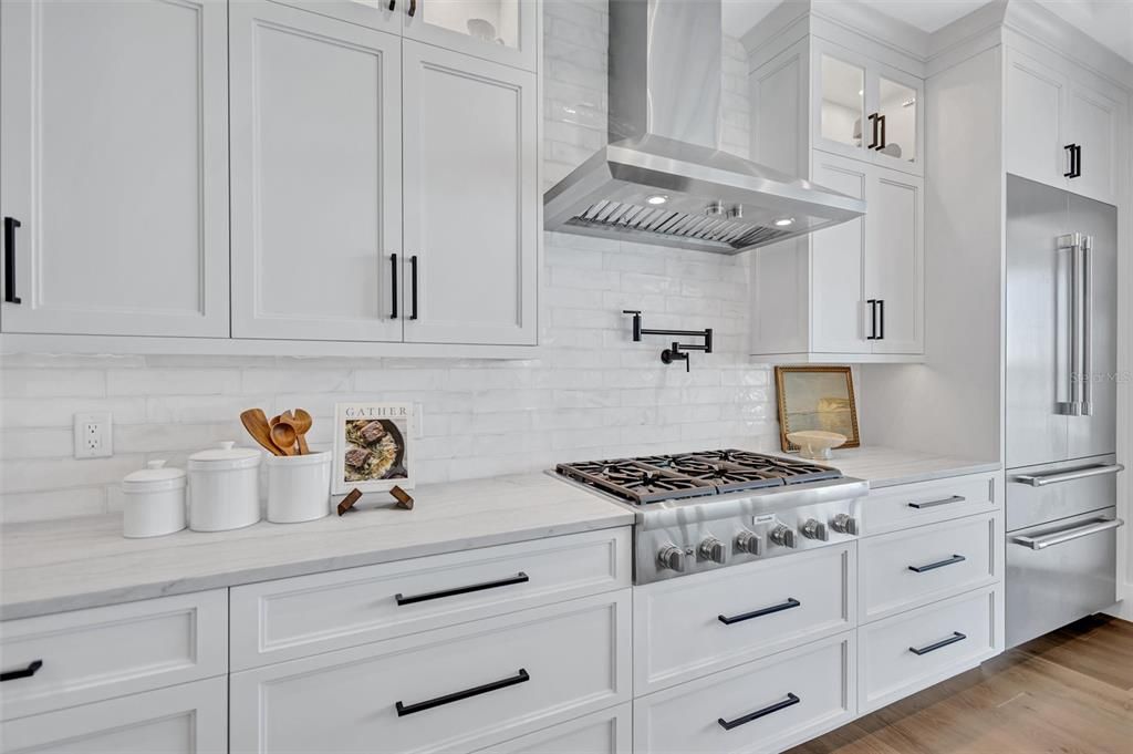 For Sale: $5,295,000 (4 beds, 4 baths, 3836 Square Feet)