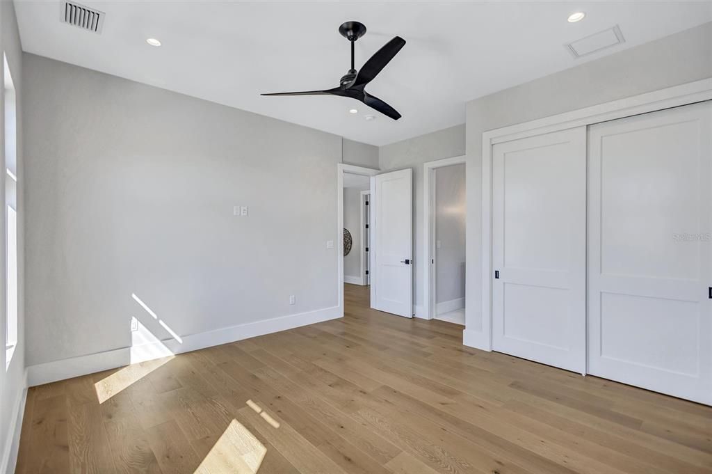 For Sale: $5,295,000 (4 beds, 4 baths, 3836 Square Feet)
