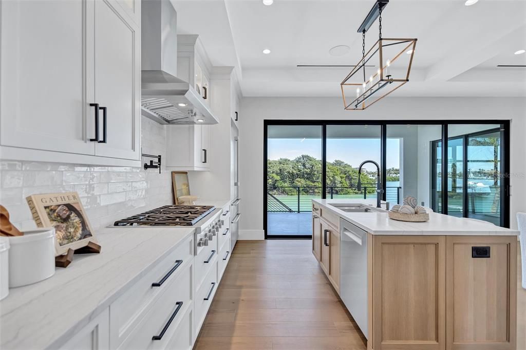 For Sale: $5,295,000 (4 beds, 4 baths, 3836 Square Feet)
