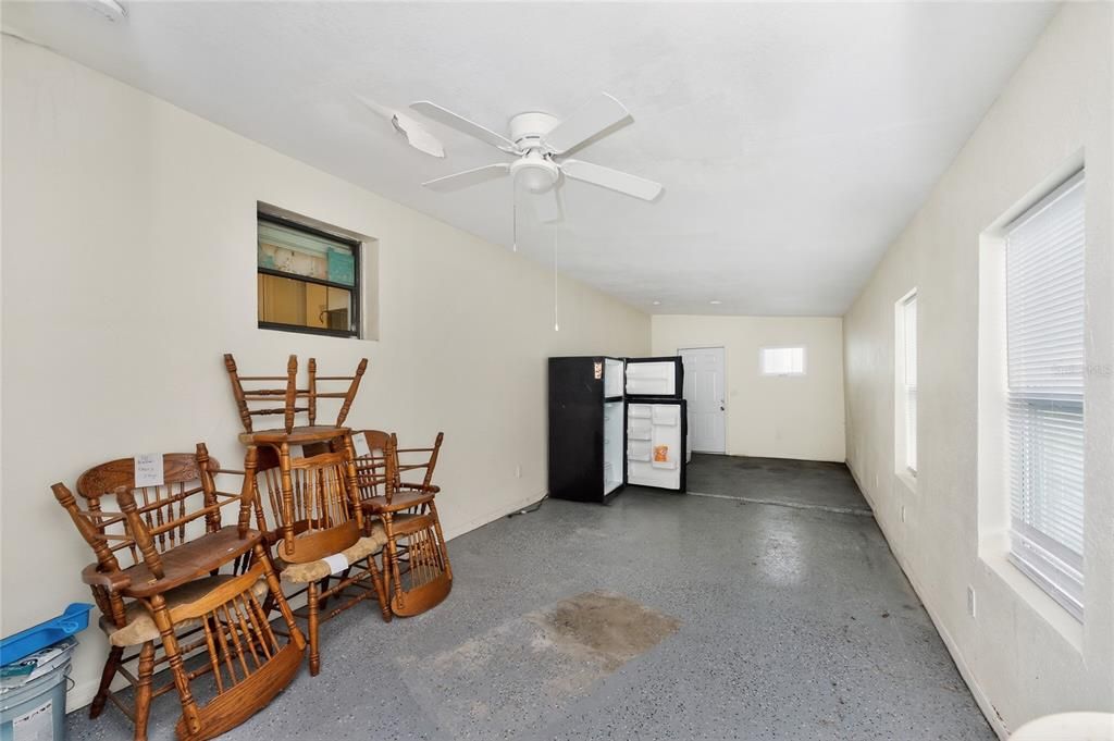 Activo con contrato: $114,900 (2 camas, 2 baños, 1120 Pies cuadrados)