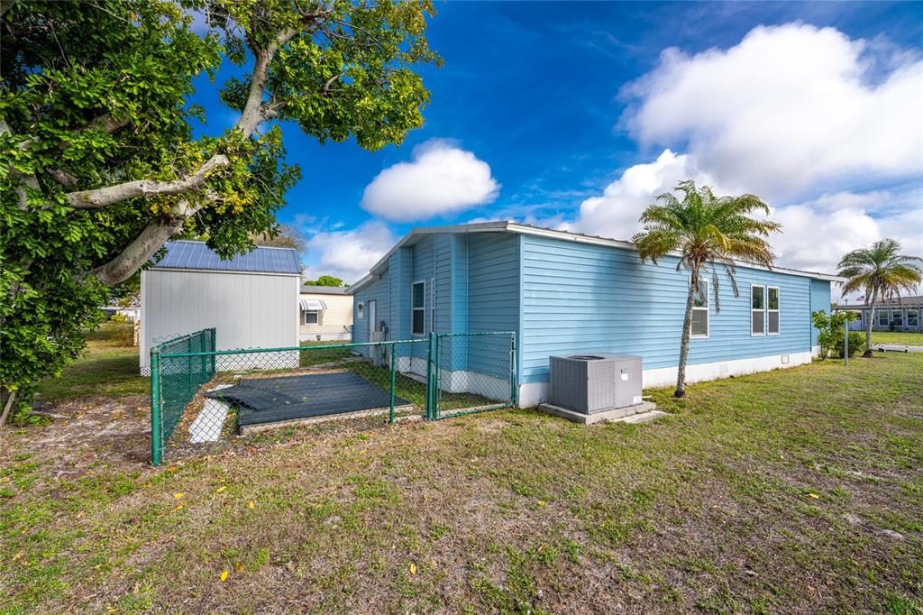 Activo con contrato: $114,900 (2 camas, 2 baños, 1120 Pies cuadrados)