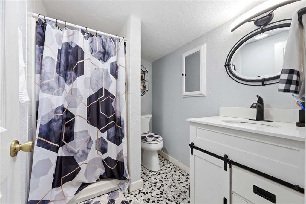 For Sale: $699,000 (3 beds, 4 baths, 1200 Square Feet)