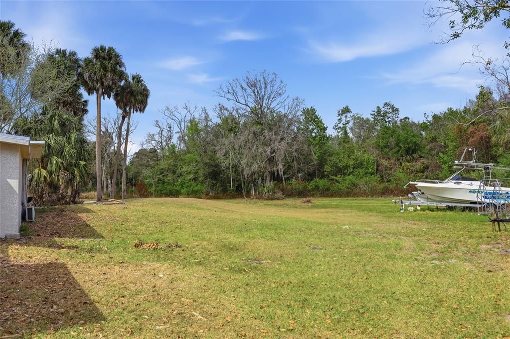 For Sale: $699,000 (3 beds, 4 baths, 1200 Square Feet)