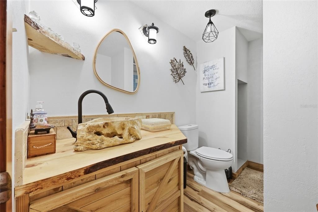 For Sale: $699,000 (3 beds, 4 baths, 1200 Square Feet)