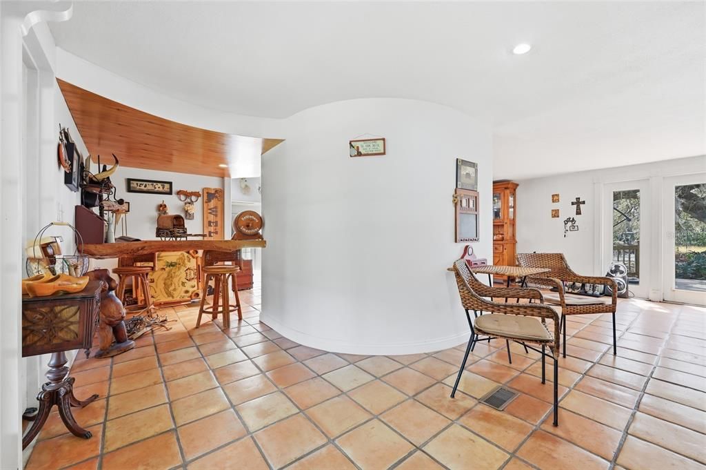 For Sale: $699,000 (3 beds, 4 baths, 1200 Square Feet)